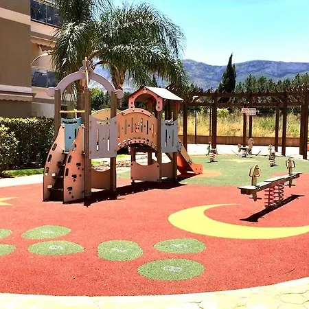 Piso Bajo 3 2 Banos Y Gran Terraza 公寓 *