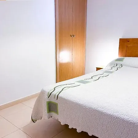 Piso Bajo 3 2 Banos Y Gran Terraza Denia