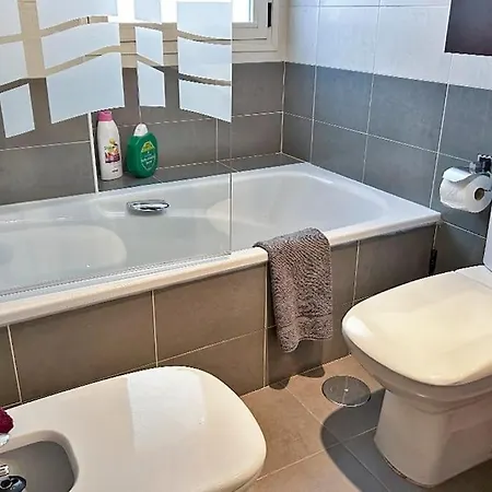 Piso Bajo 3 2 Banos Y Gran Terraza Denia