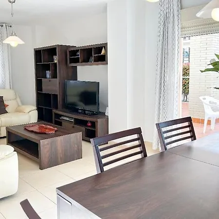 Piso Bajo 3 2 Banos Y Gran Terraza Denia