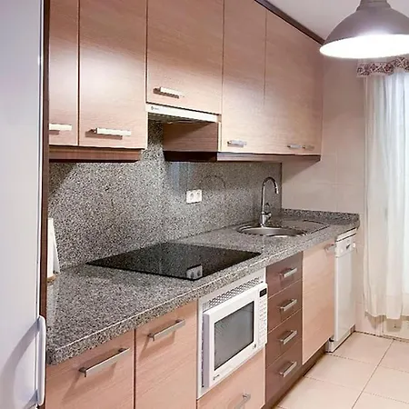 Piso Bajo 3 2 Banos Y Gran Terraza 公寓 *