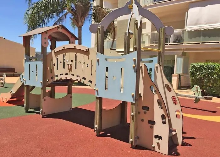 Piso Bajo 3 2 Banos Y Gran Terraza * Dénia