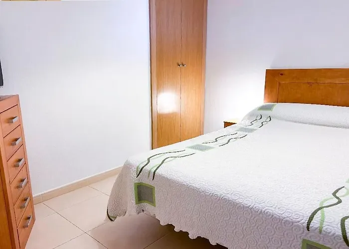 Piso Bajo 3 2 Banos Y Gran Terraza Dénia