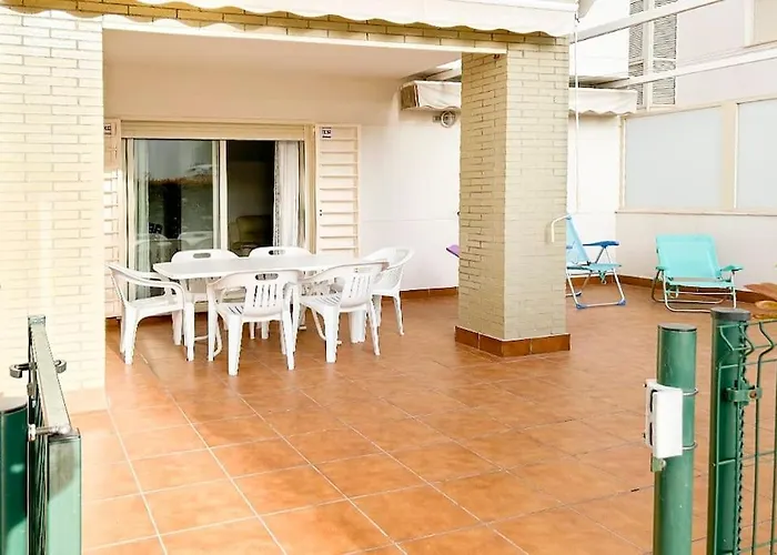 Piso Bajo 3 2 Banos Y Gran Terraza * Dénia