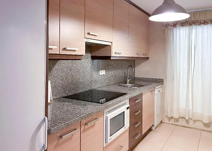 Piso Bajo 3 2 Banos Y Gran Terraza Apartamento *